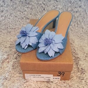CCO ALL NEED TO GO! Anthropologie Blue Floral Women's Heels